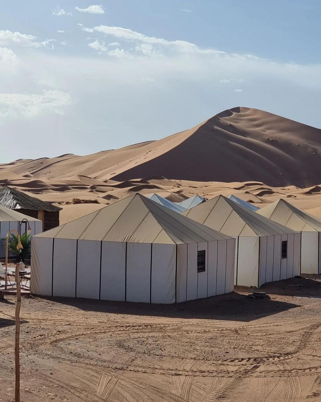Royal Sands Camp Merzouga Bagian luar foto