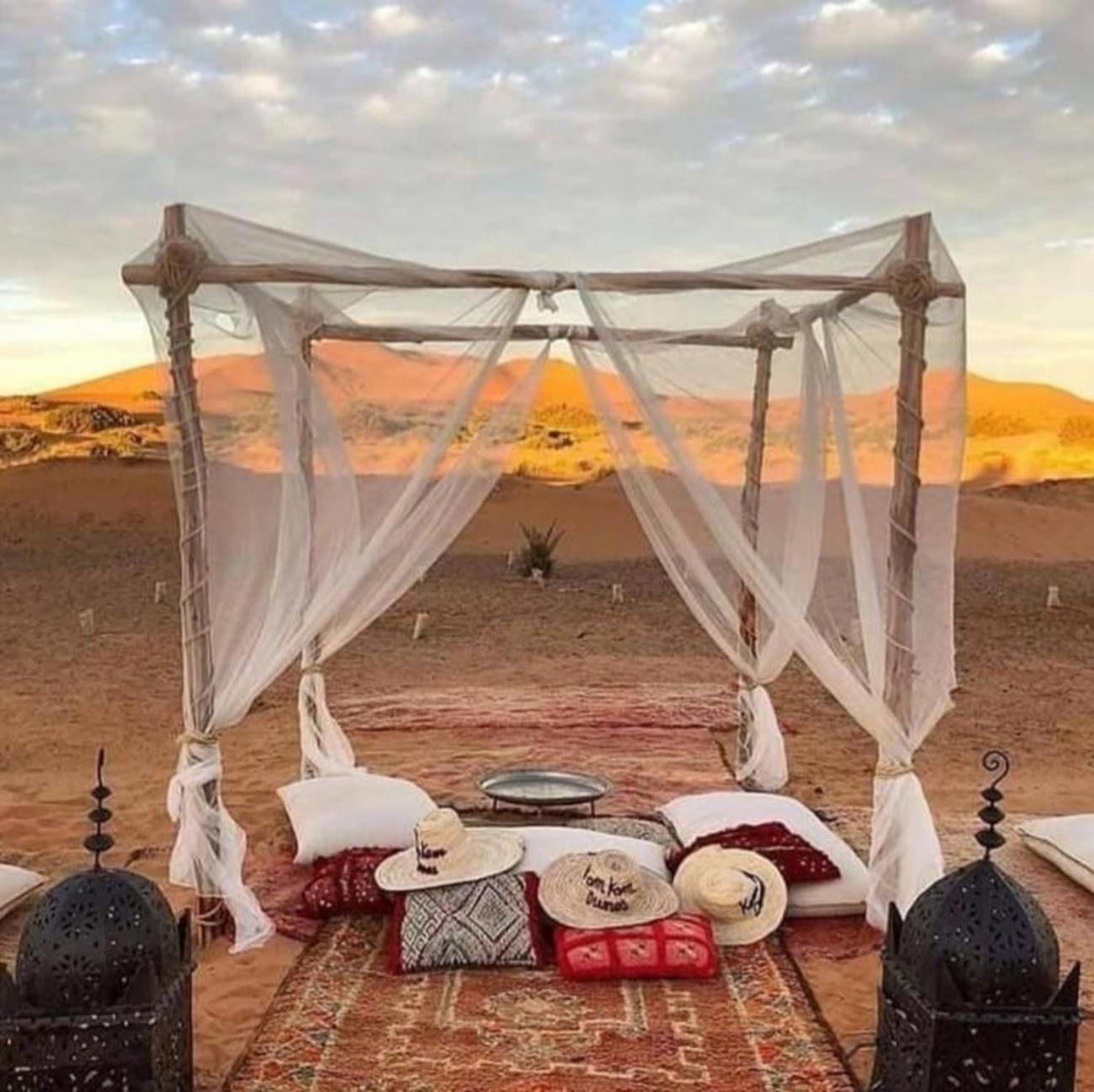 Royal Sands Camp Merzouga Bagian luar foto