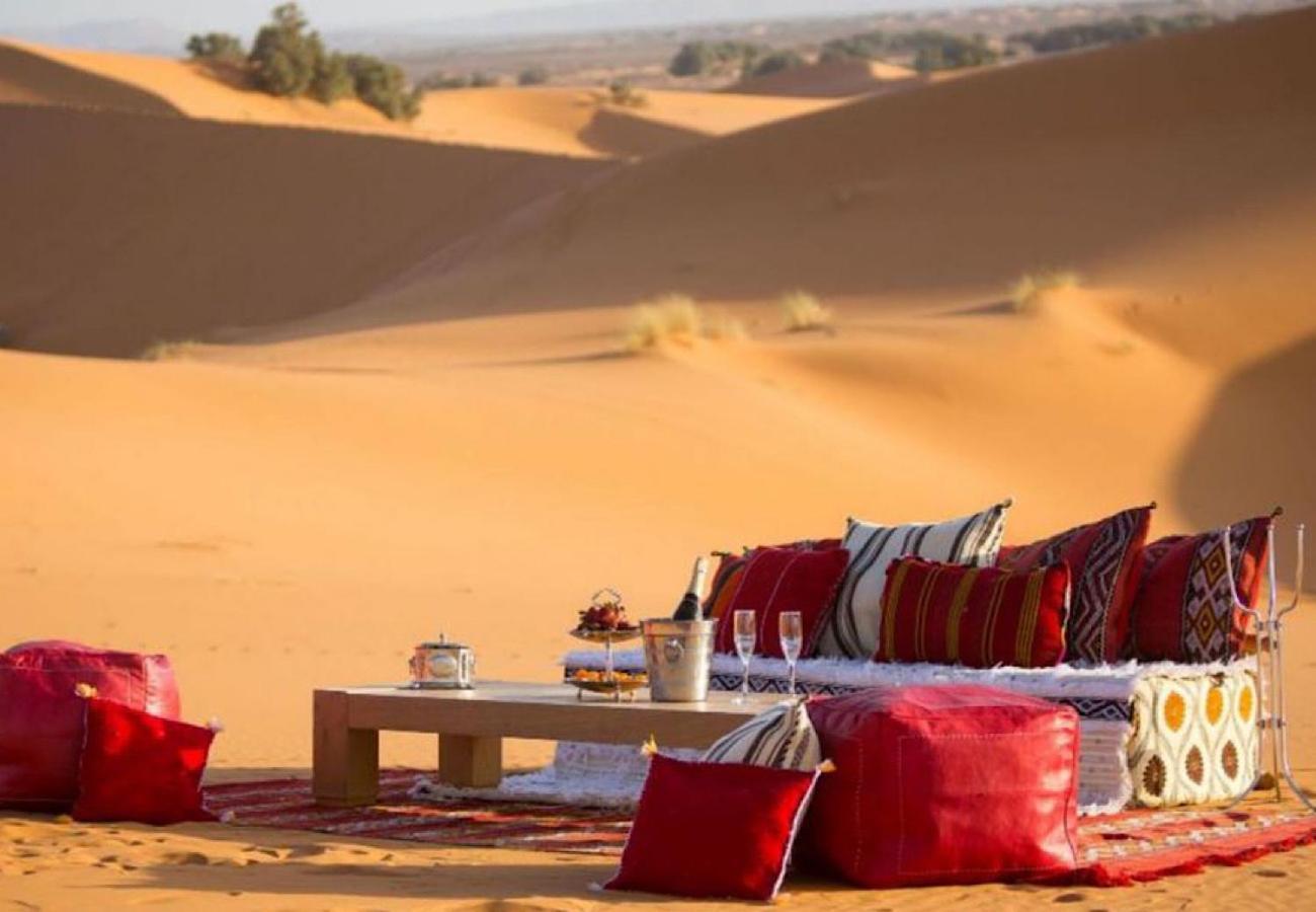 Royal Sands Camp Merzouga Bagian luar foto